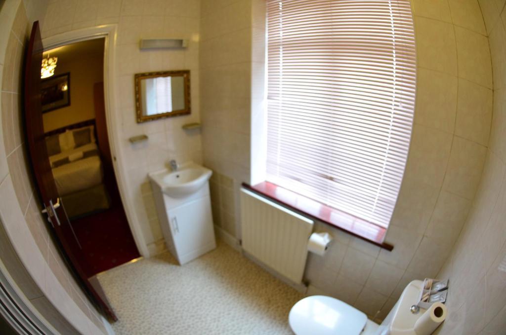 Heathrow Palace Hotel Hounslow Phòng bức ảnh