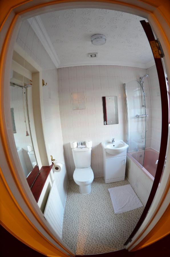 Heathrow Palace Hotel Hounslow Ngoại thất bức ảnh